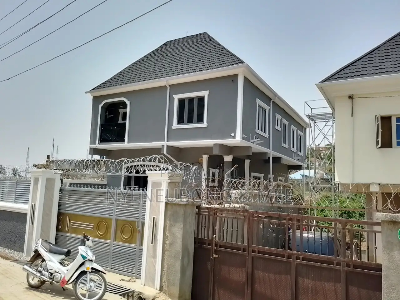 4bdrm Duplex in Karu for sale in Karu