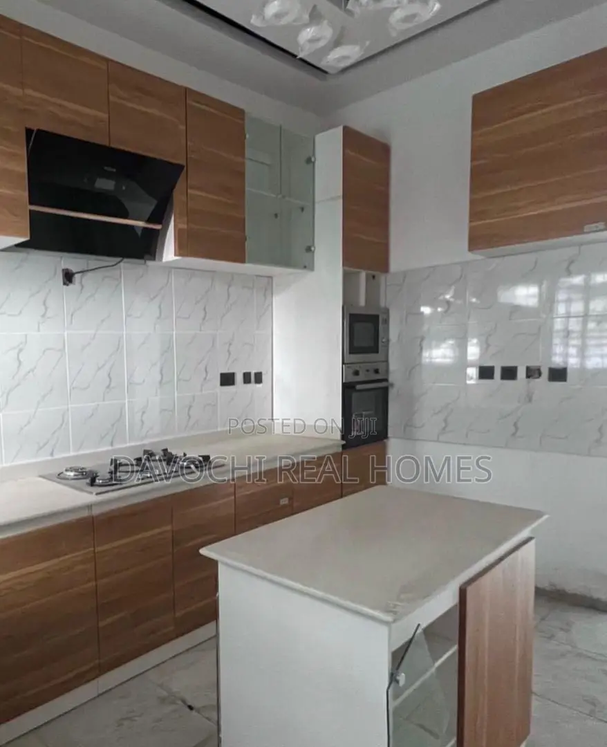 5bdrm Duplex in Ikata Lekki for rent in Lekki