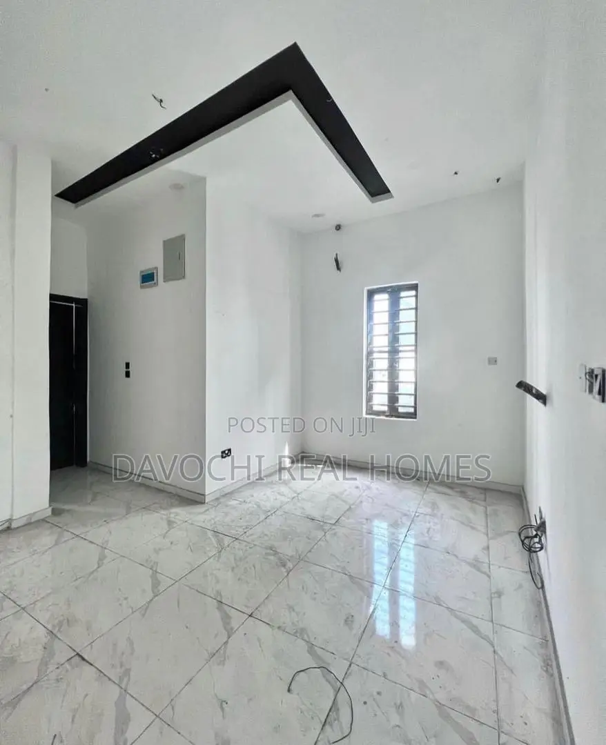5bdrm Duplex in Ikata Lekki for rent in Lekki