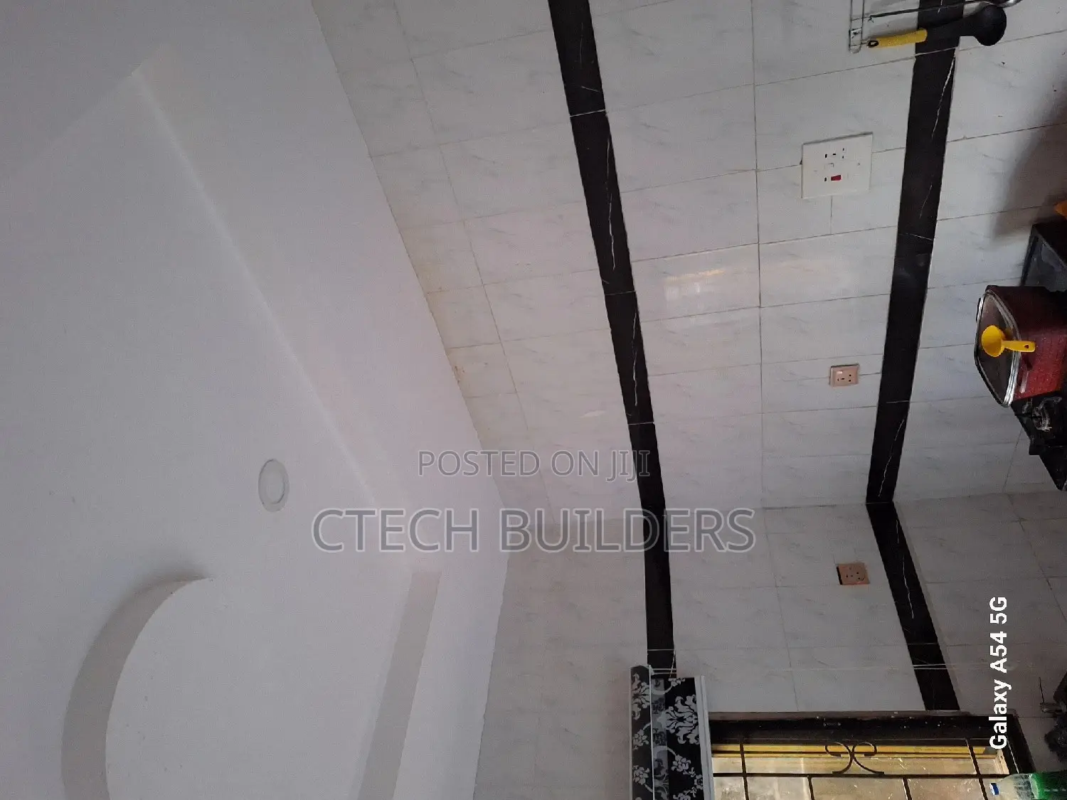 3bdrm Block of Flats in Benin City for sale in Benin City