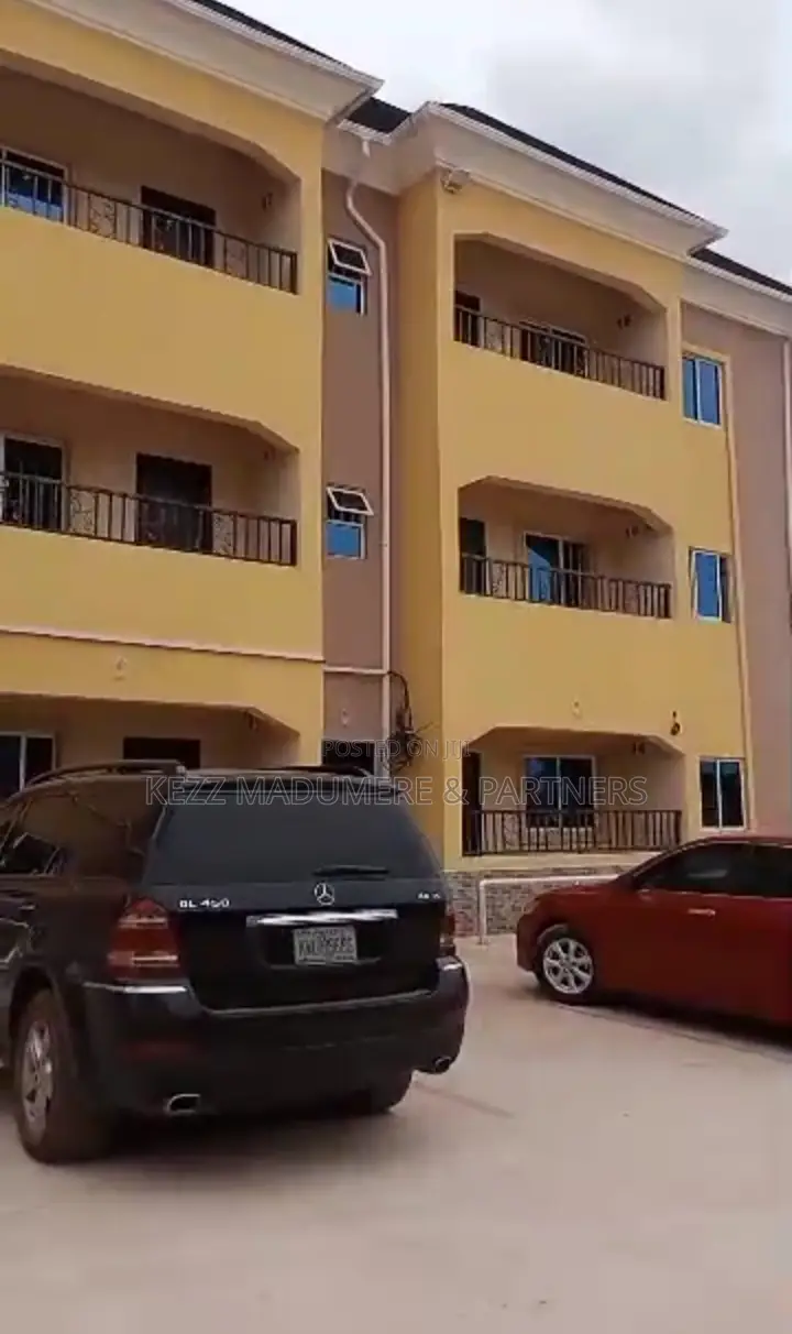 18bdrm Block of Flats in Centenary City for sale in Enugu