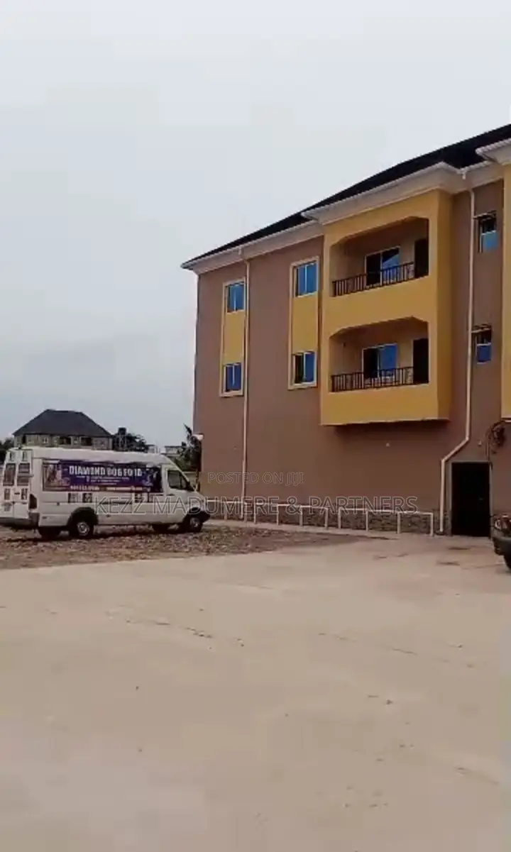 18bdrm Block of Flats in Centenary City for sale in Enugu