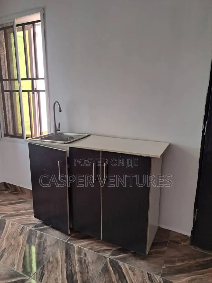 Studio Apartment in Lekki Paradise 2, Chevron for rent in Chevron