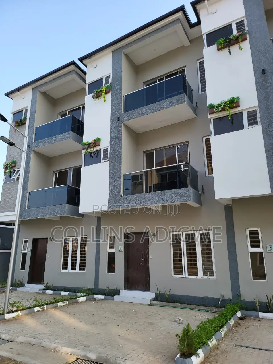 4bdrm Duplex in Ikate for sale in Ikate