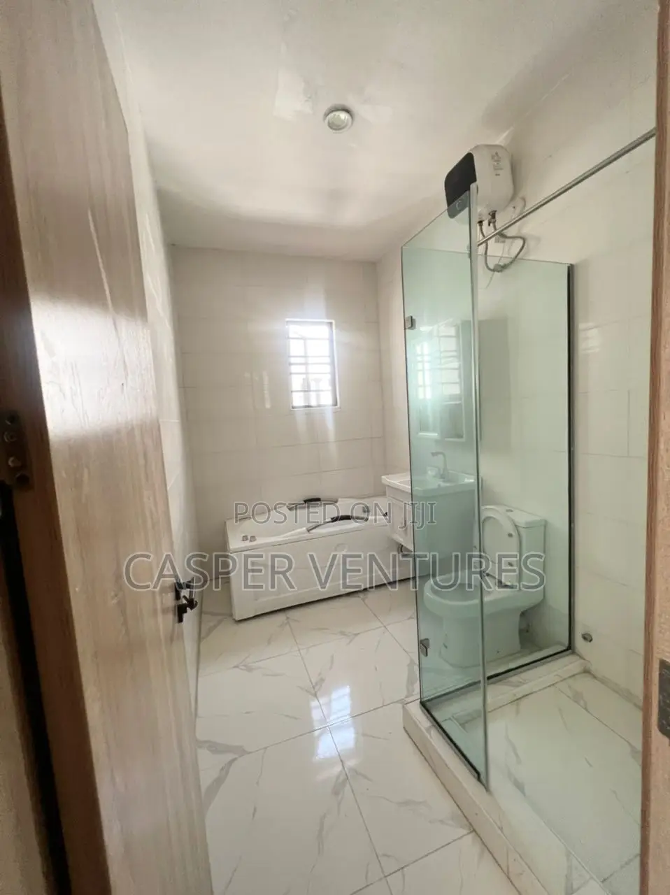 3bdrm Duplex in Ikota for rent in Ikota