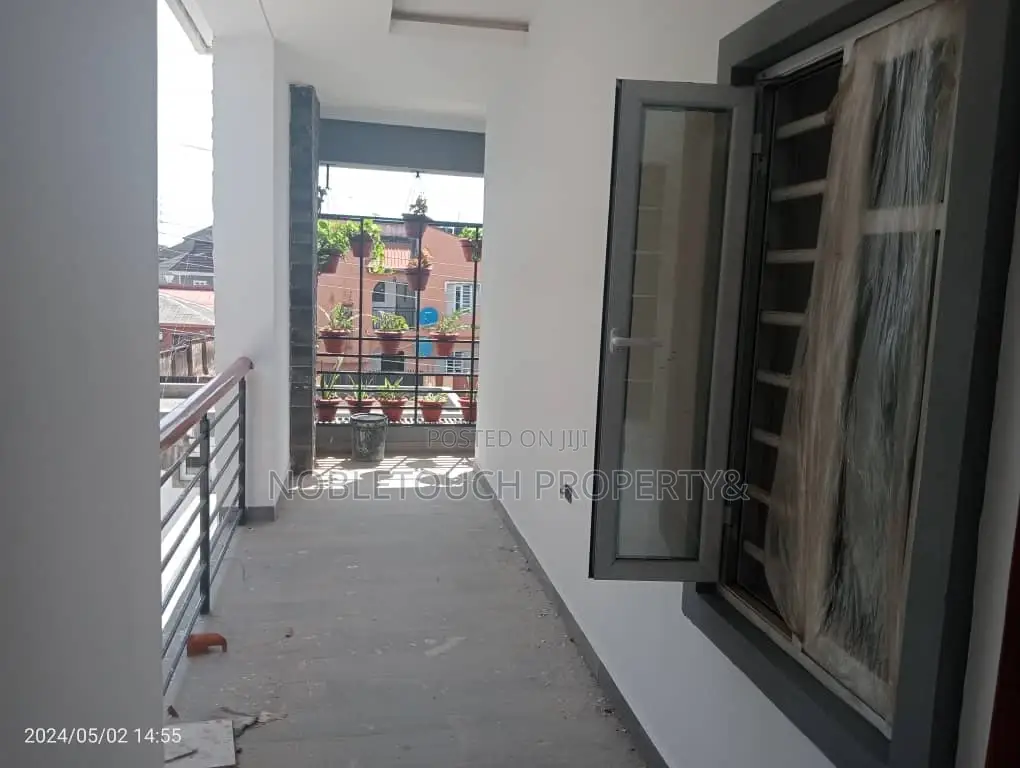 4bdrm Duplex in Egbeda Lagos for sale in Egbeda