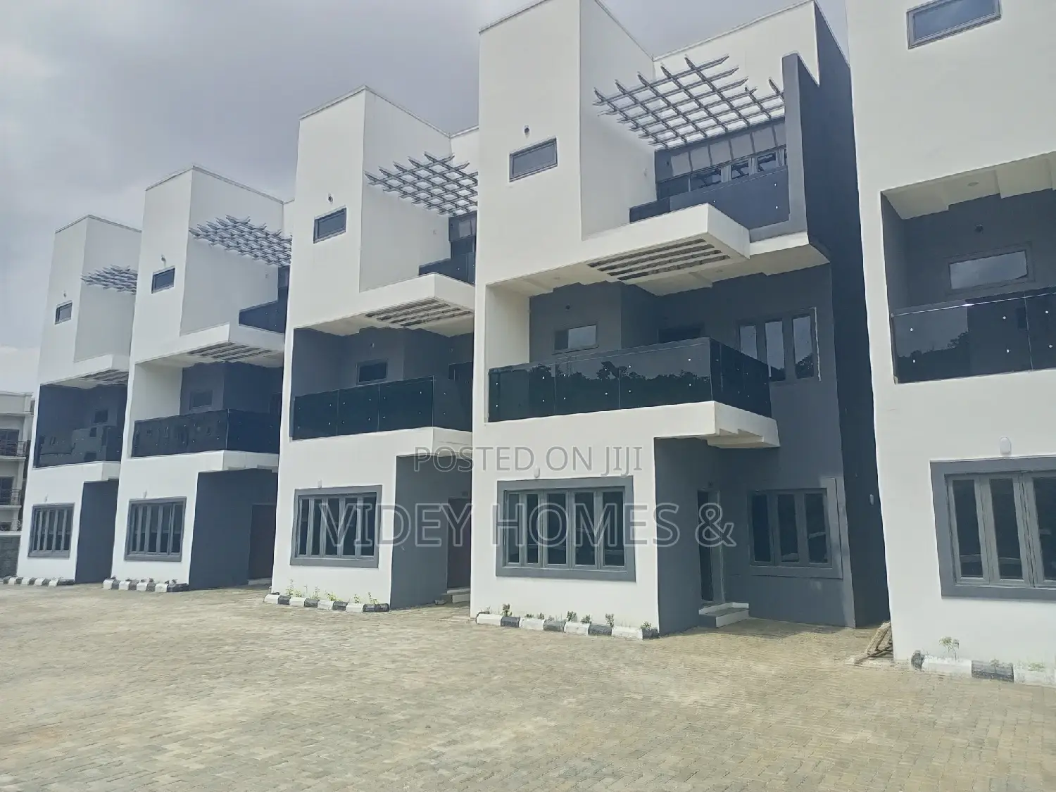 4bdrm Townhouse / Terrace in Jolly Estate, Guzape District for rent in Guzape District