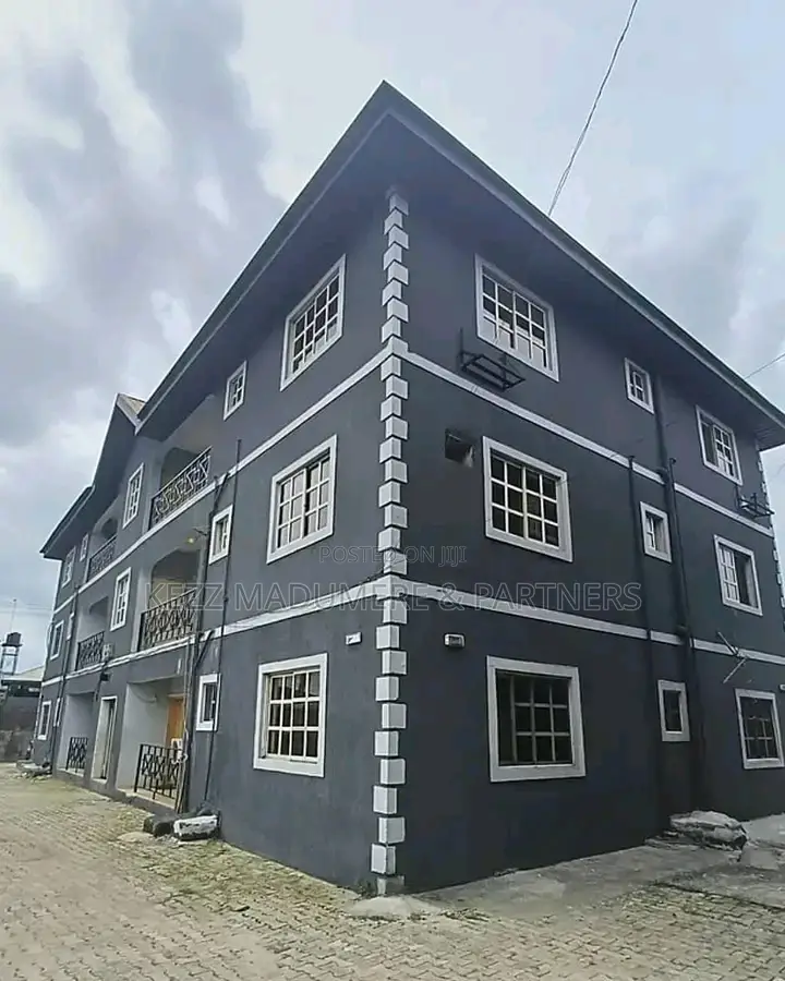 9bdrm Block of Flats in Off G.U.Aker Road , for sale in Port-Harcourt