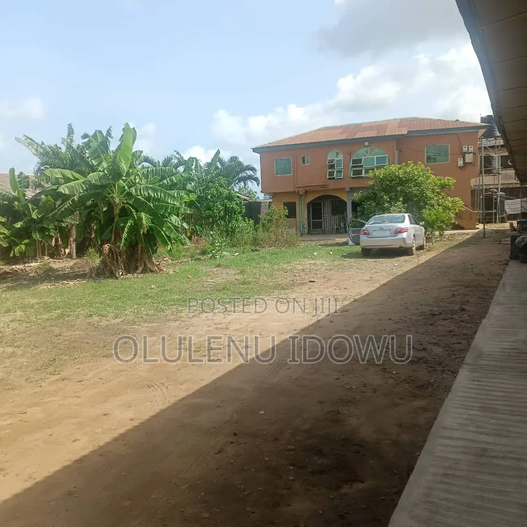 Furnished 2bdrm Block of Flats in Akesan for sale in Akesan