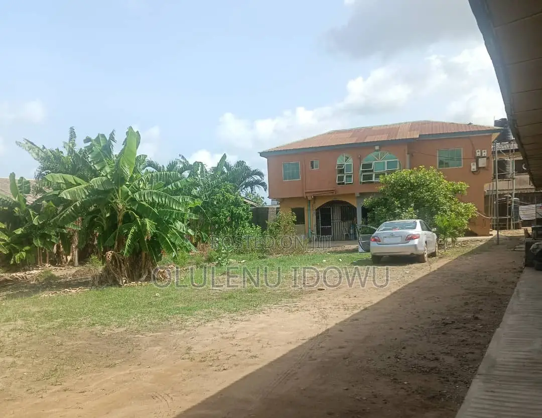 Furnished 2bdrm Block of Flats in Akesan for sale in Akesan