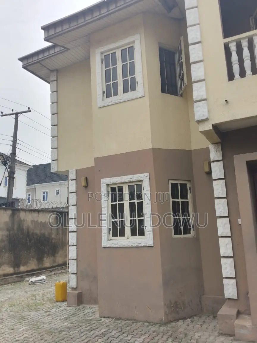 Furnished 4bdrm Duplex in Glory Estate, Alimosho for sale in Alimosho