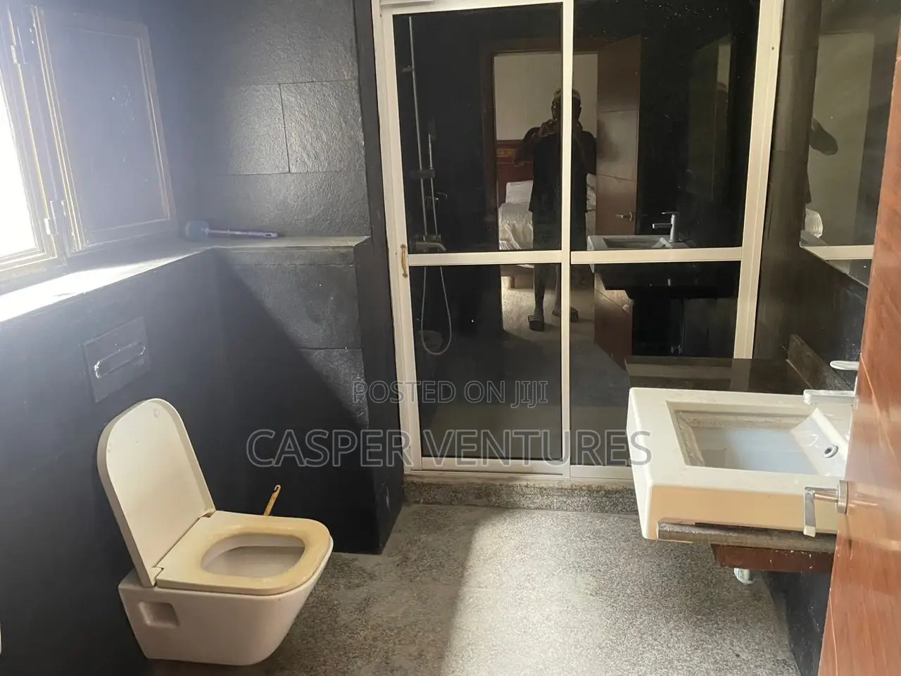 2bdrm Apartment in Abraham Adesanya, Ajah for rent in Ajah