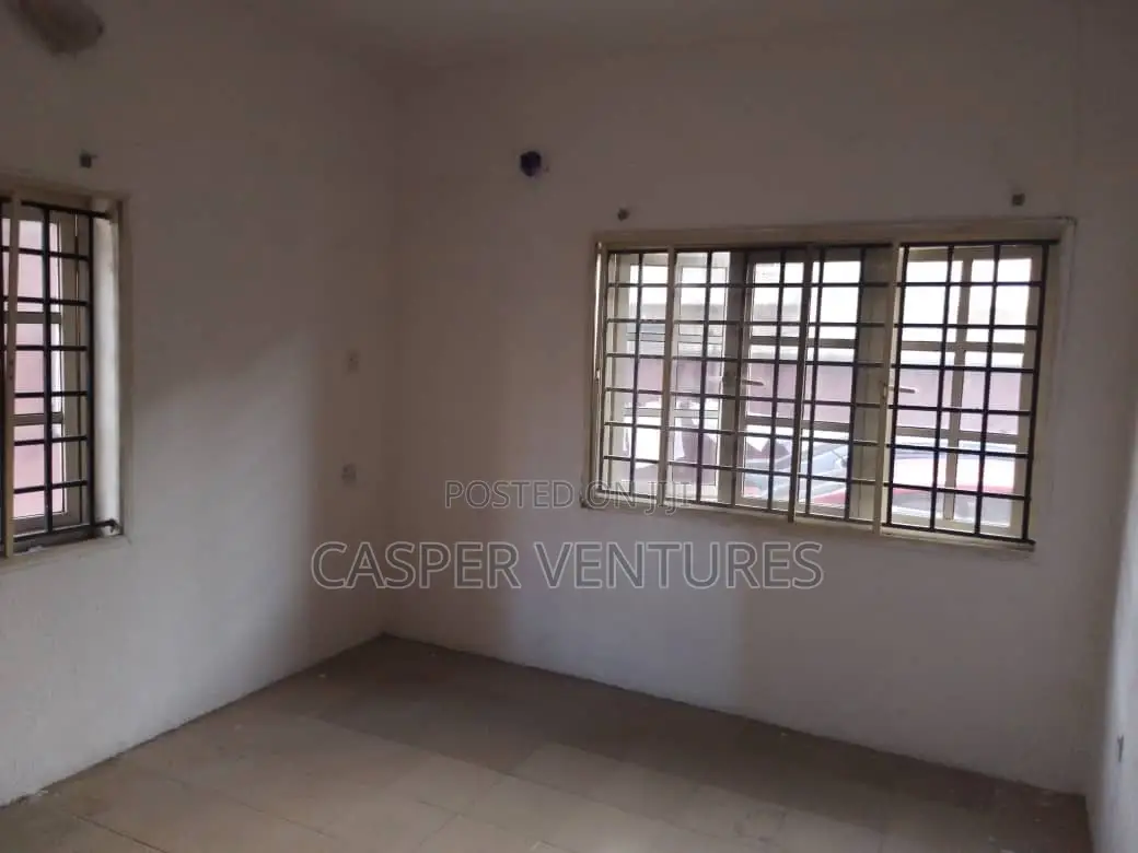 2bdrm Apartment in New Road, Lekki for rent in Lekki