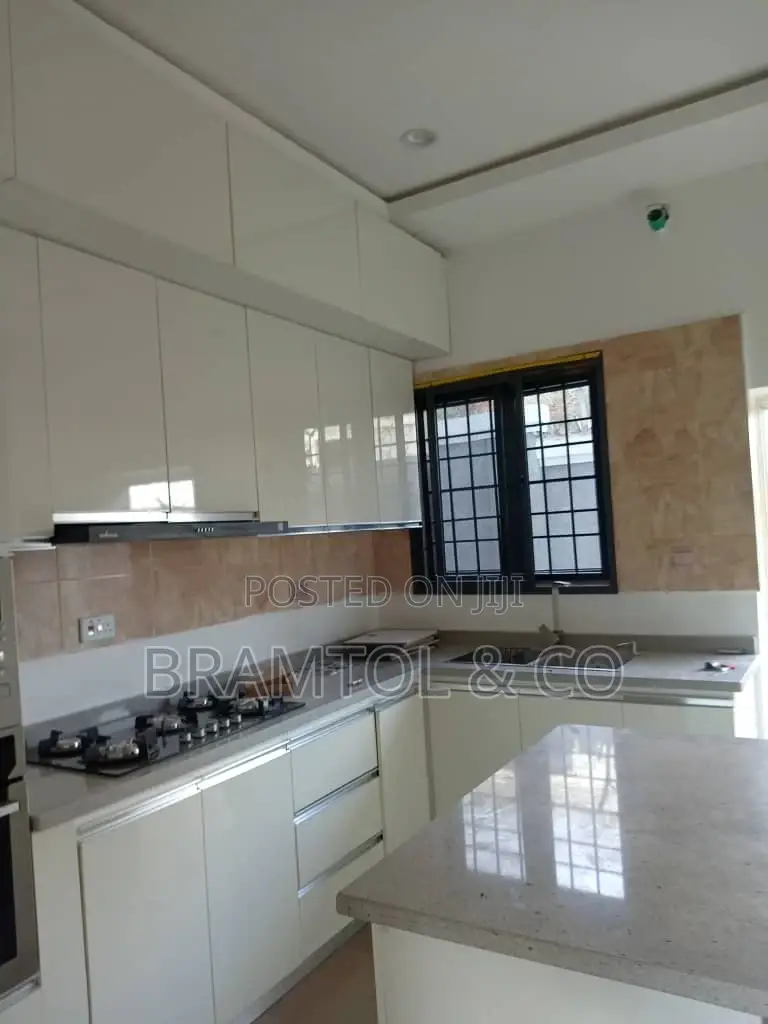 4bdrm Townhouse / Terrace in Guzape District for rent in Guzape District