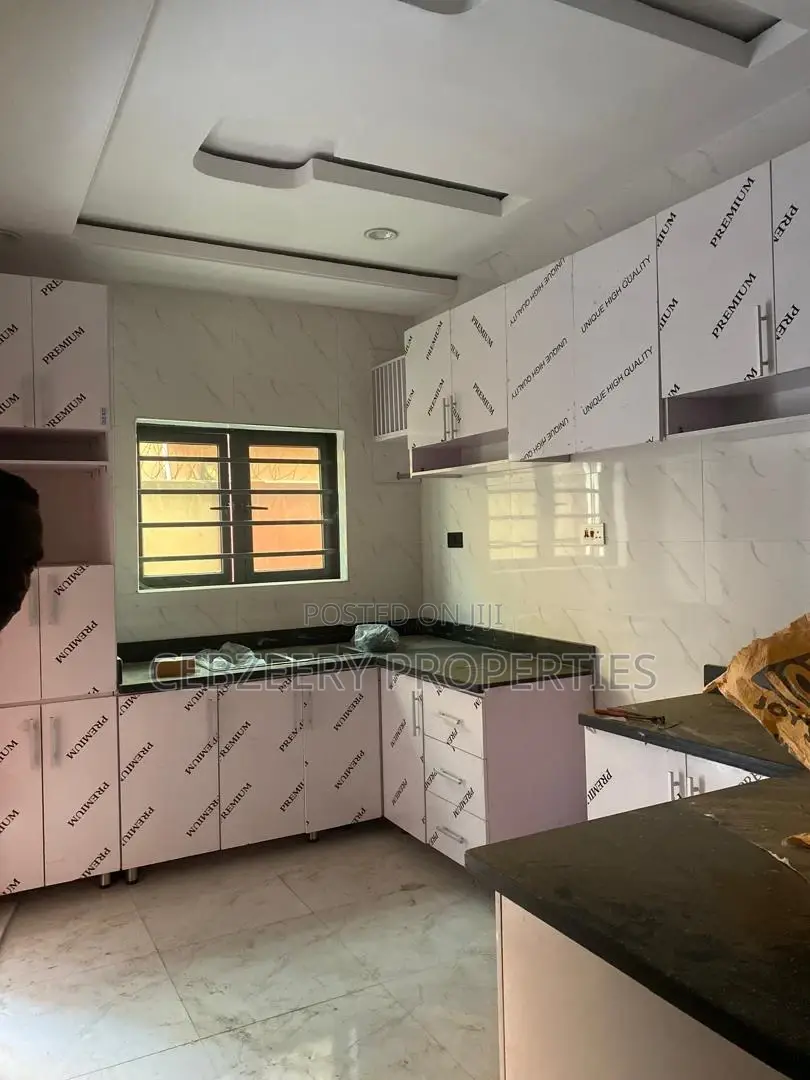 2bdrm Block of Flats in Magodo for rent in Magodo