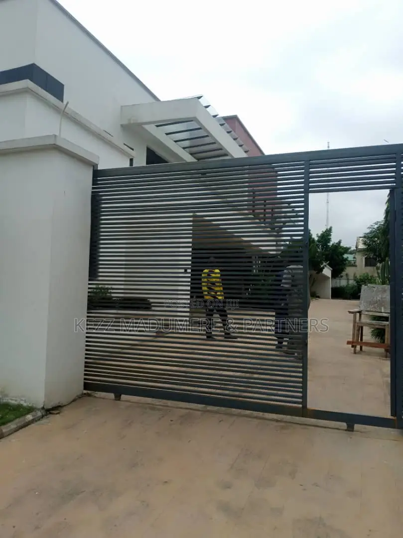 10bdrm Duplex in Asokoro Main ,Abuja for sale in Asokoro