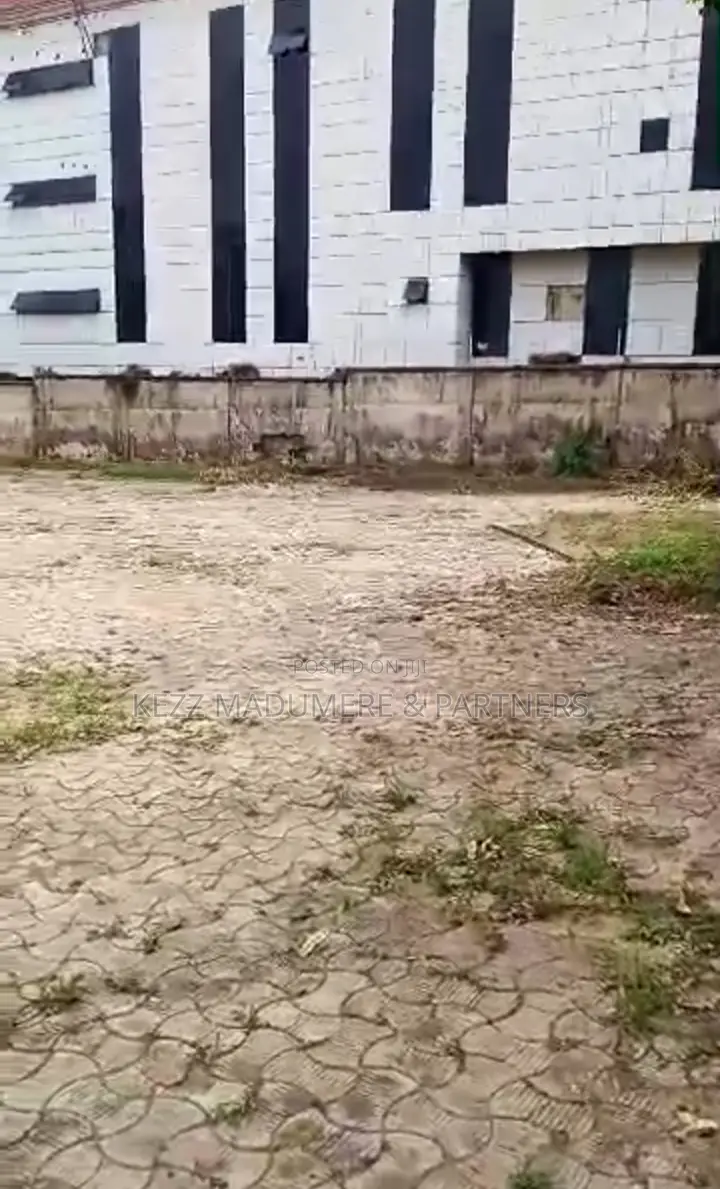 For Sale : Commercial ASOKORO 2500 SQMTRS LAND in Asokoro