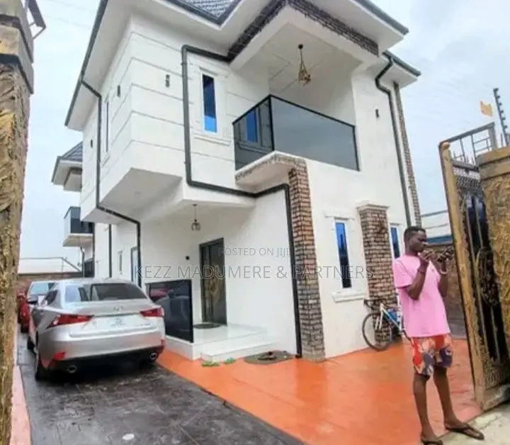 3bdrm Duplex in Rumuigbo , Port for sale in Port-Harcourt
