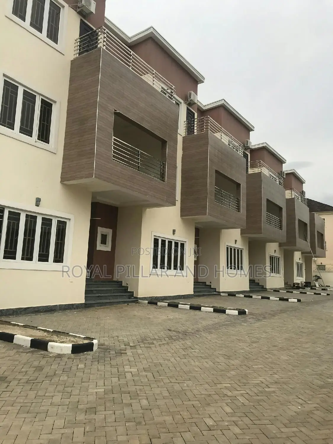4bdrm Townhouse/Terrace in Kaura By Games for sale in Kaura