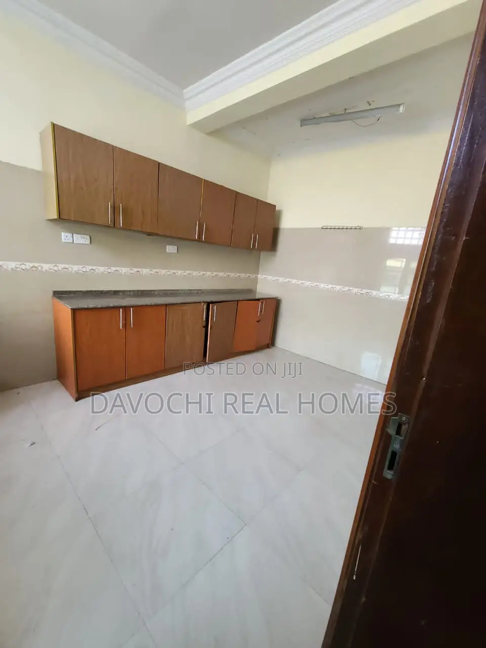 3bdrm Apartment in Lekki Phase One for rent in Lekki