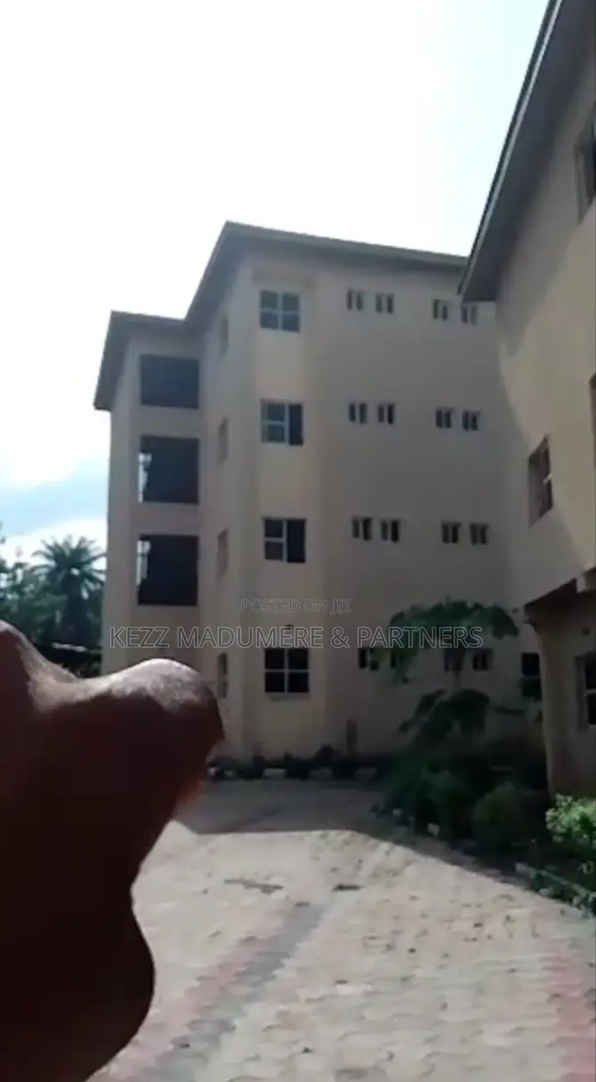 20bdrm Block of Flats in Esut , Agbani , for sale in Enugu