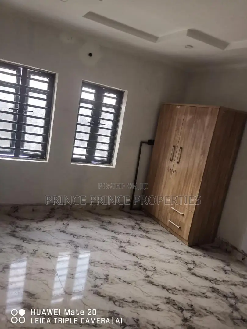 Furnished 3bdrm Block of Flats in Surulere for rent in Surulere