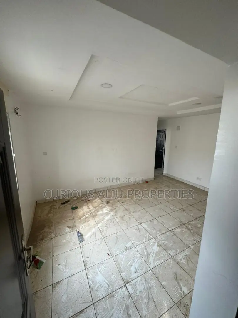 2bdrm Block of Flats in Brain And Hermes, Life Camp for rent in Life Camp
