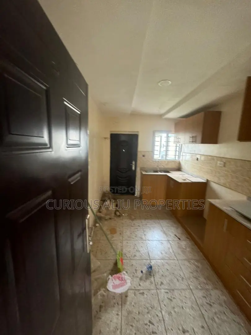 2bdrm Block of Flats in Brain And Hermes, Life Camp for rent in Life Camp