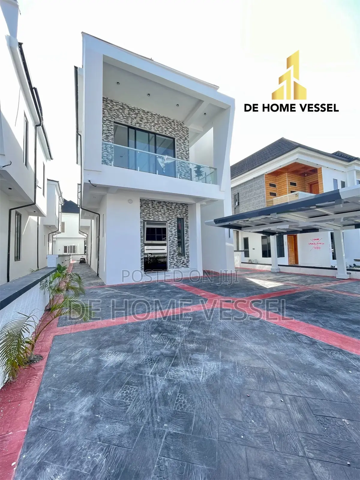 5bdrm Duplex in Ikota for sale in Ikota