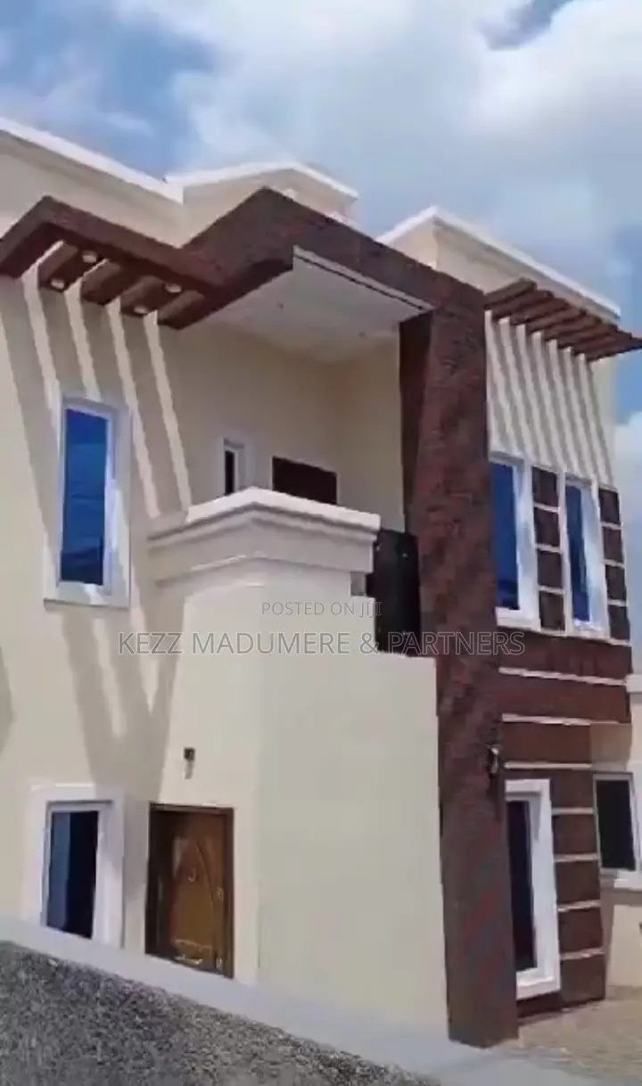 Furnished 4bdrm Duplex in New Haven , Enugu , for sale in Enugu