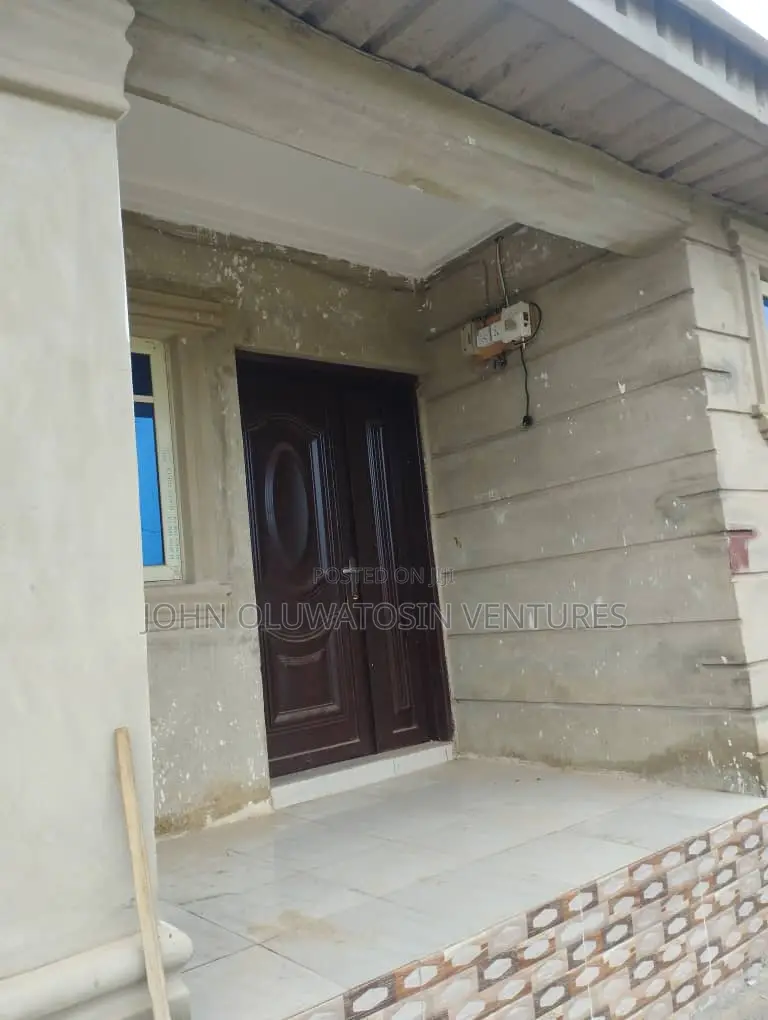 2bdrm Bungalow in Akingbinle, Moniya for rent in Moniya