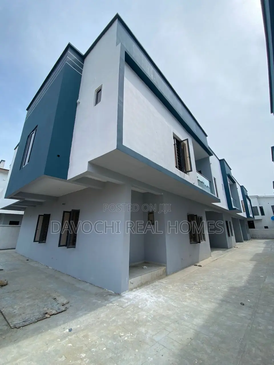 3bdrm Duplex in By Chevron Second, Lekki for sale in Lekki