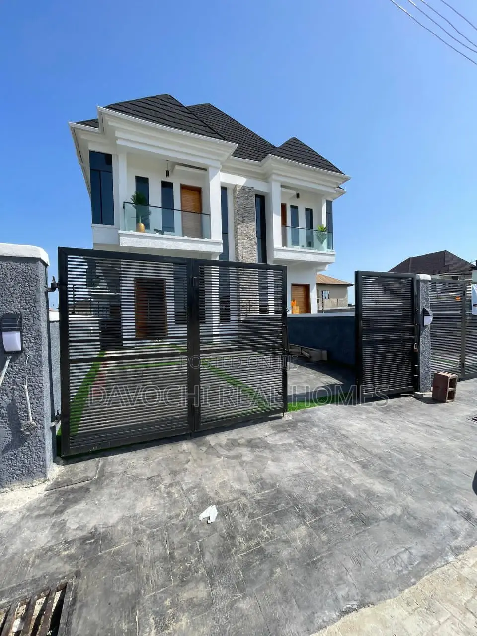 4bdrm Duplex in Ikota Lekki for sale in Lekki