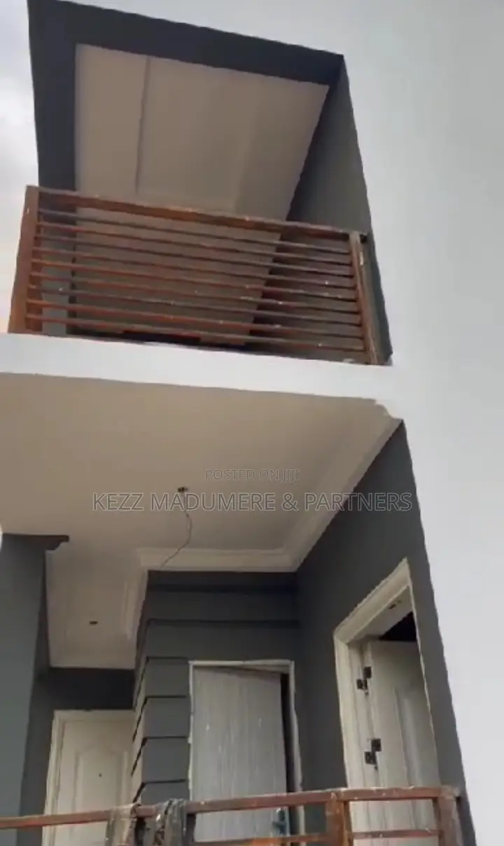 4bdrm Duplex in Trans Ekulu , Enugu for sale in Enugu