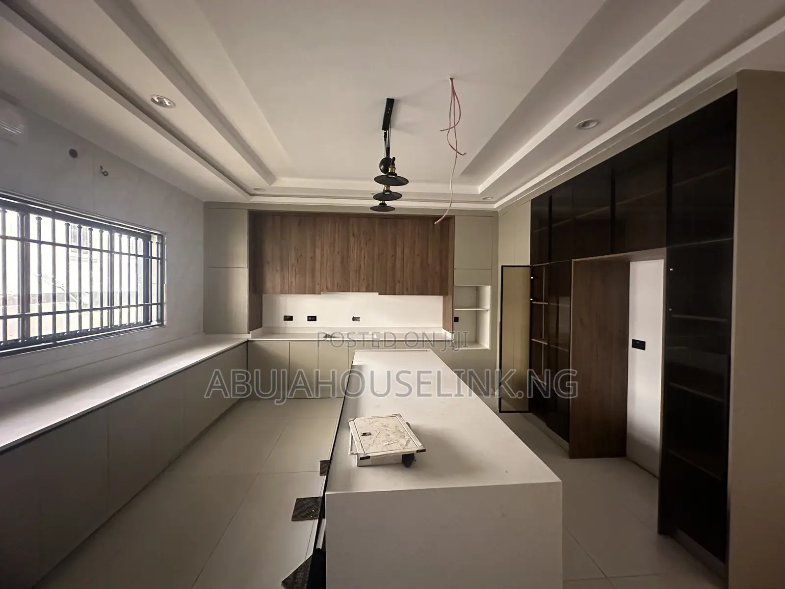 6bdrm Duplex in Guzape Main Abuja for sale in Guzape District