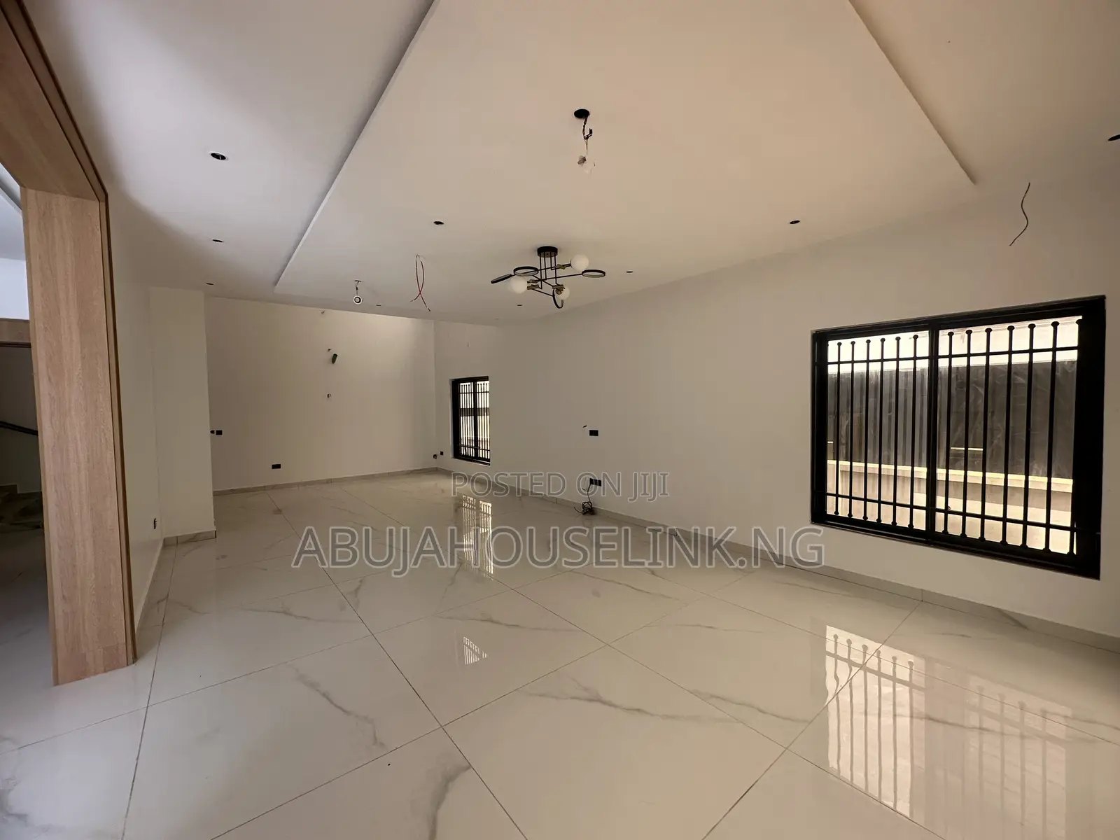 6bdrm Duplex in Guzape Main Abuja for sale in Guzape District