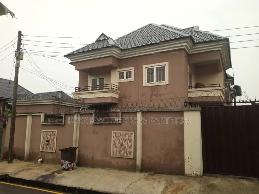 4bdrm Block of Flats in Off Psychiatric, Port-Harcourt for sale in Port-Harcourt