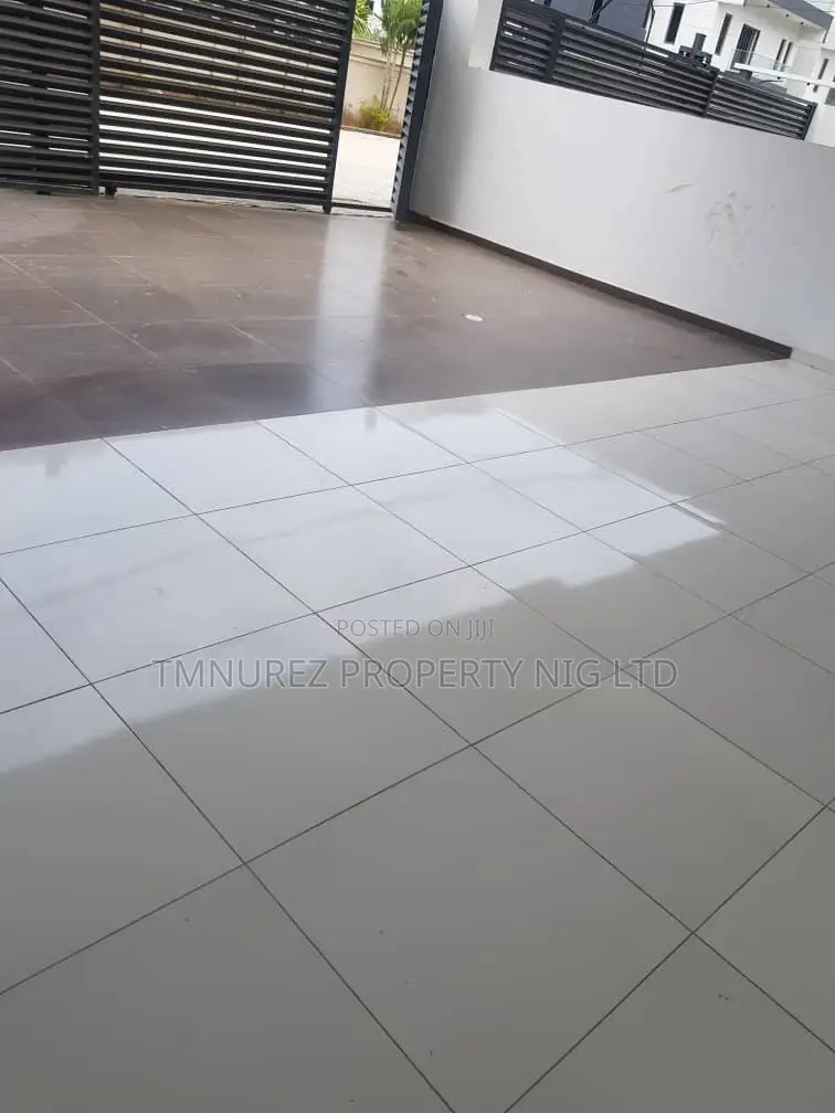 4bdrm Duplex in Ikate, Lekki for sale in Lekki