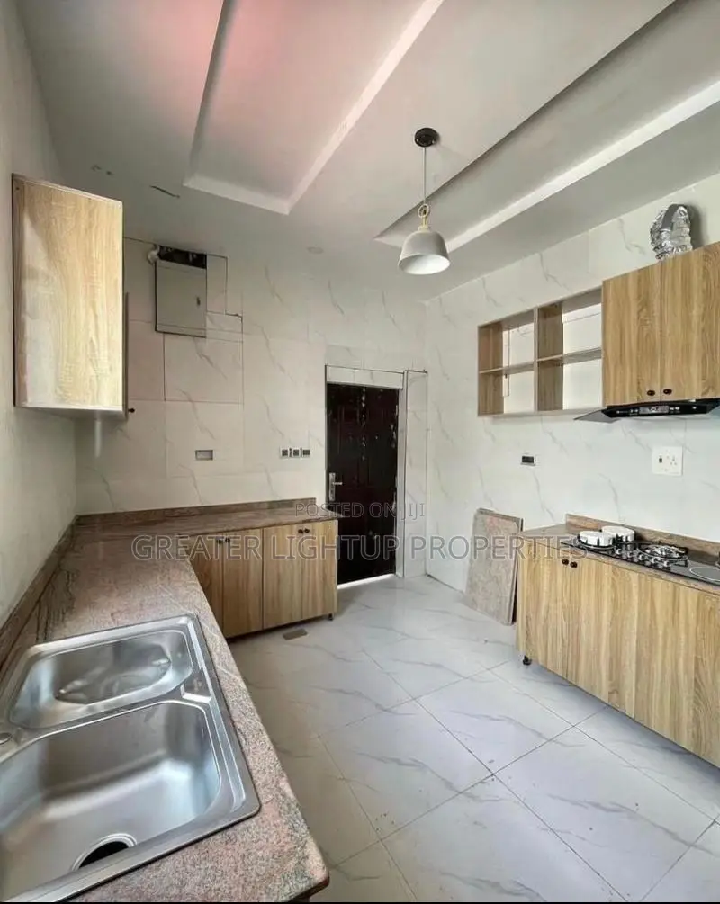 Furnished 2bdrm Block of Flats in Nasco Estate, Amuwo-Odofin for sale in Amuwo-Odofin