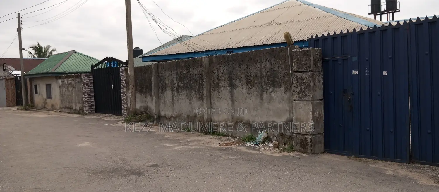 For Sale: Mixed Use Land With Shops Flats in Port-Harcourt