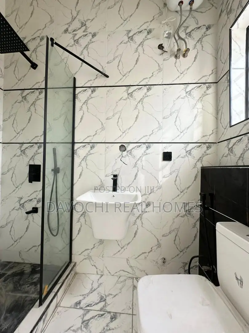 5bdrm Duplex in Ajah for sale in Ajah