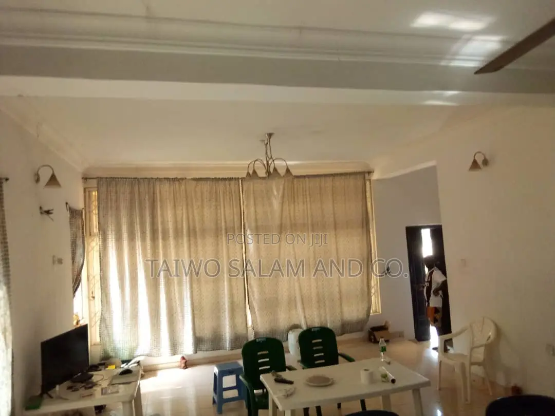 5bdrm Townhouse/Terrace in Agodi for sale in Agodi