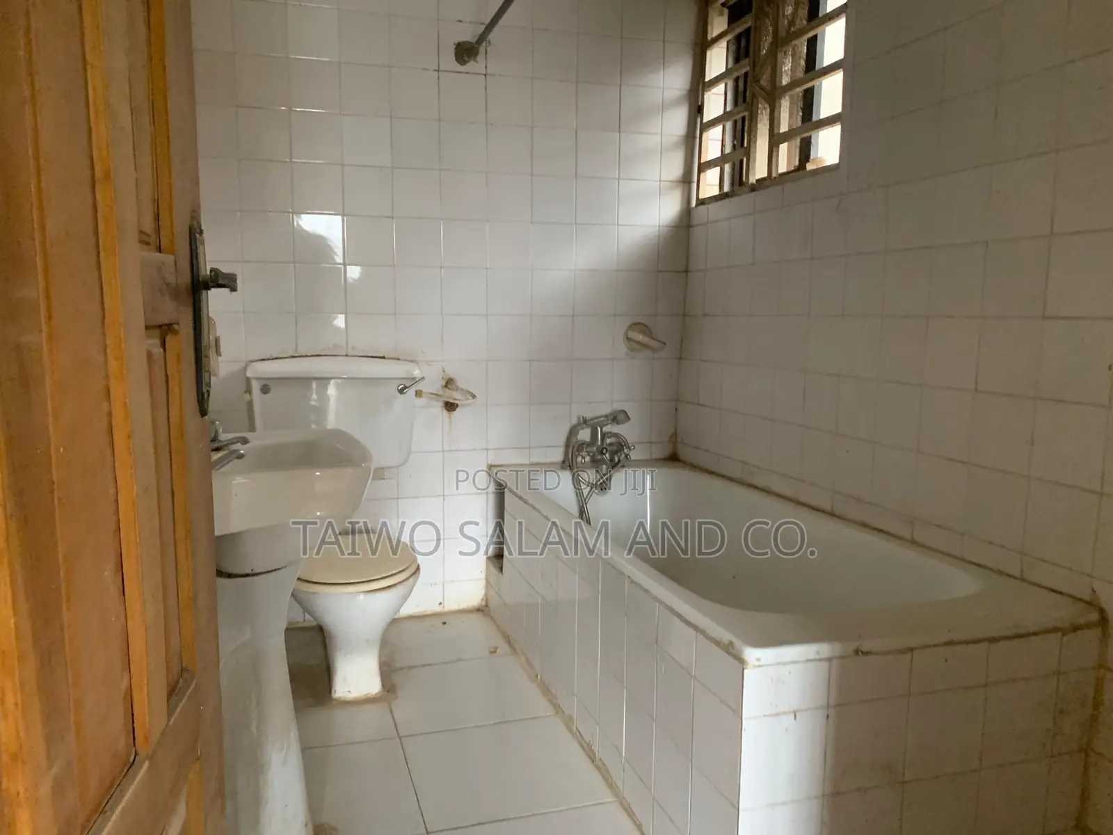 5bdrm Duplex in Akobo for sale in Akobo