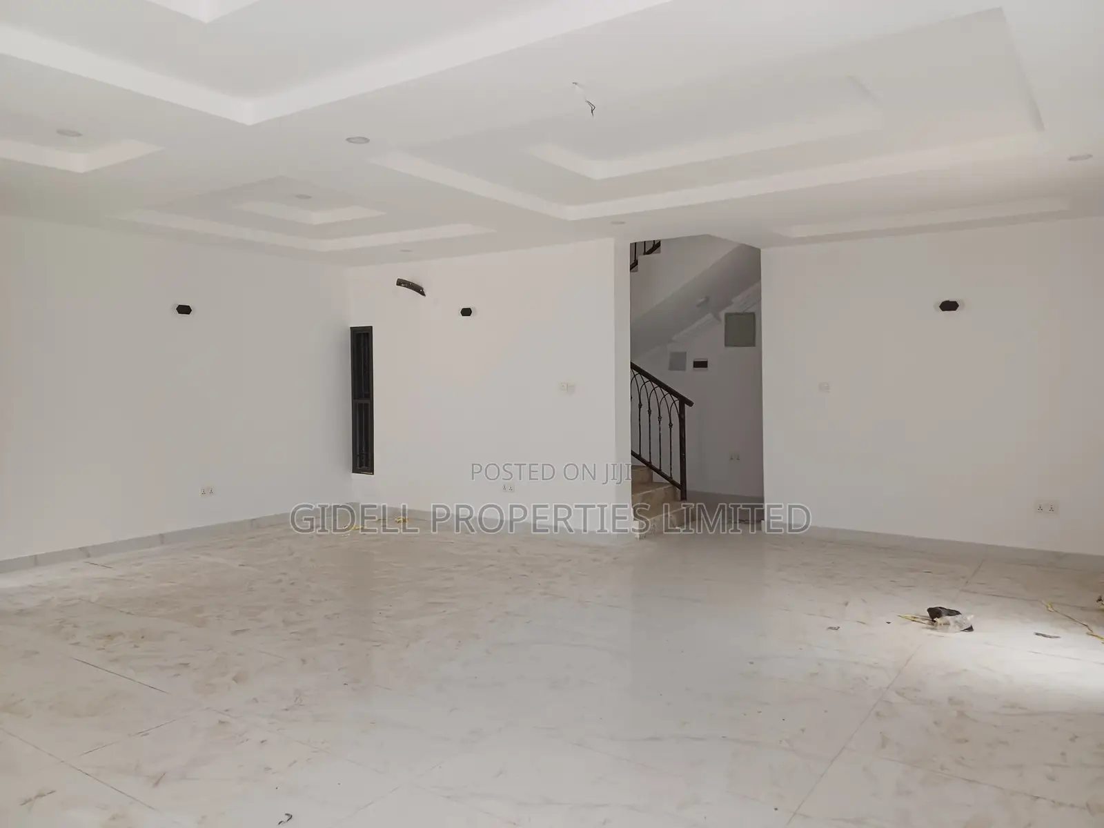 5bdrm Townhouse/Terrace in Jahi for sale in Jahi