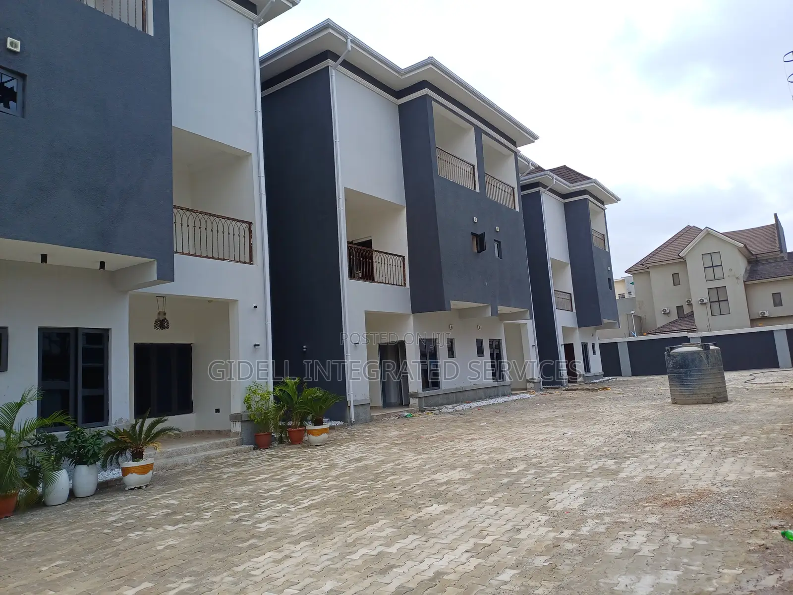 5bdrm Townhouse/Terrace in Jahi for sale in Jahi
