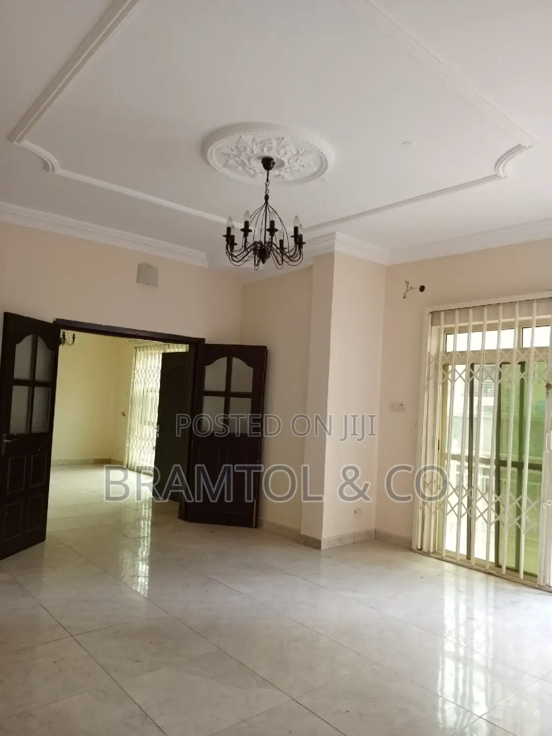 3bdrm Block of Flats in Wuye for rent in Wuye