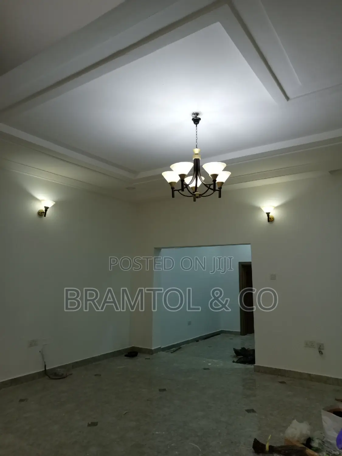 3bdrm Townhouse / Terrace in With Bq, Wuye for rent in Wuye