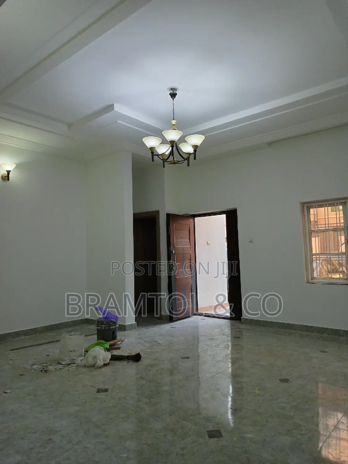 3bdrm Townhouse / Terrace in With Bq, Wuye for rent in Wuye