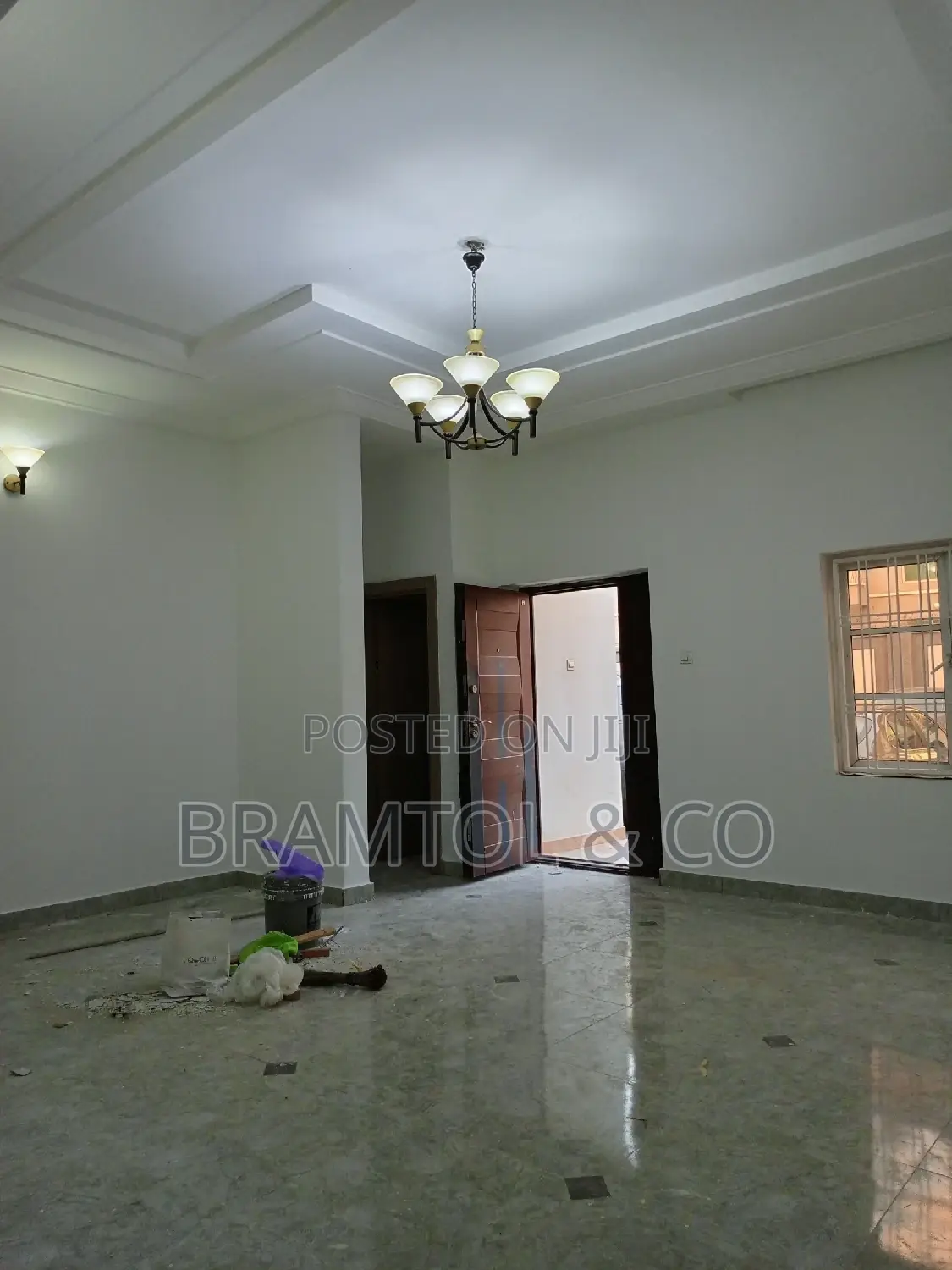 3bdrm Townhouse / Terrace in With Bq, Wuye for rent in Wuye