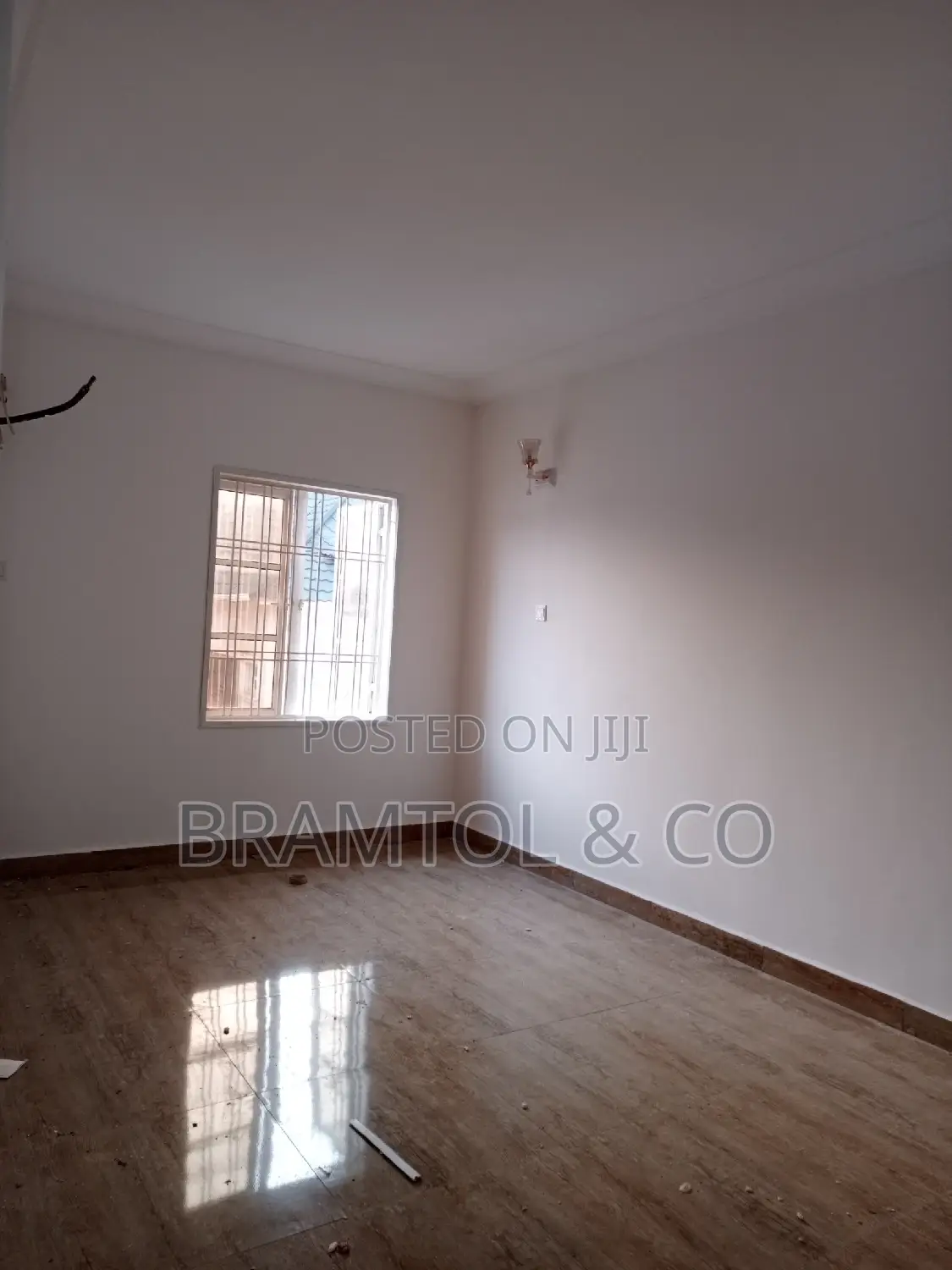 3bdrm Townhouse / Terrace in With Bq, Wuye for rent in Wuye